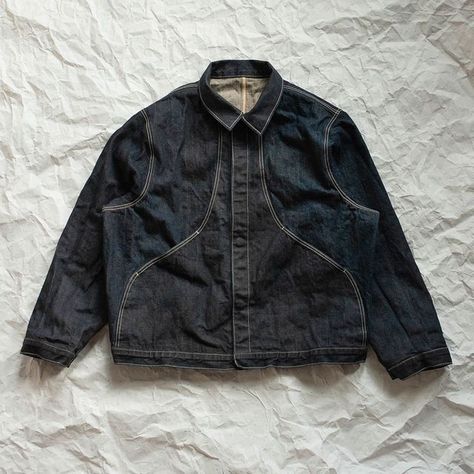 Henry's on Instagram: "The Swoop jacket 14oz Japanese selvedge denim Washed + dried Available on wearhenrys.com at noon EST" Japanese Denim Fashion, Selvedge Denim Jacket, Lily Larkin, Japanese Fits, Japanese Denim Jacket, Teal Van Doren, Jackets For Spring, Jacket Inspiration, Royal Elite Series