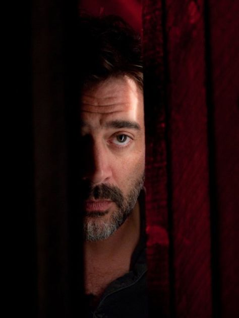 Still of Jeffrey Dean Morgan in The Resident (2011) Jeffrey Dean Morgan Negan, Negan Twd, John Winchester, The Resident, Beard Lover, Jeffrey Dean, Jeffrey Dean Morgan, Kevin Costner, Daryl Dixon