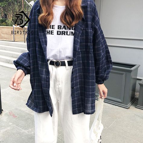 https://www.aliexpress.com/item/32963659487.html?spm=2114.12010615.8148356.3.b7767fb5UqsF82 Country Architecture, Flannel Outfits, Tumblr Outfits, Long Sleeve Plaid Shirt, Vintage Plaid, 인물 사진, Harajuku Fashion, Mode Vintage, Looks Vintage