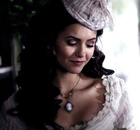 Nitro Pfp, The Originals Rebekah, Rory And Amy, High Low Ball Gown, Vlada Roslyakova, Pfp Gif, 90s Women, Sarah Snook, Katerina Petrova