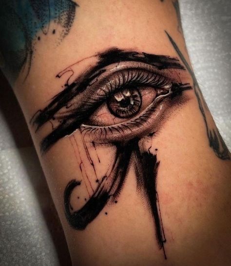 Eygptain Eye Tattoo, Eye Of Horus Tattoo Men, Egyptian Eye Tattoo, Horus Eye Tattoo, Eye Of Osiris, Eye Of Ra Tattoo, Eye Of Horus Tattoo, Egyptian Eye Tattoos, Kalibo