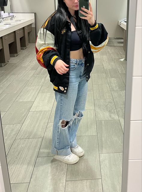 Lettermen Jacket Outfit, Lettermen Jacket, Letterman Jacket Outfit, Letterman Jacket, Jacket Outfit, Fit Inspo, Ripped Jean, Fitness Inspo, Jacket Outfits