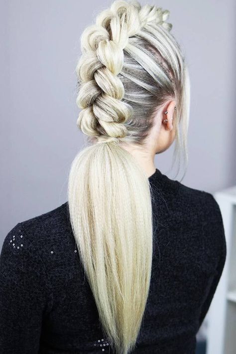 Dutch Mohawk Braided Ponytail #longhair #braids #ponytail ❤️ Fancy trying braided mohawk hairstyles? French braidhawk with weave, dutch updo with curls and short hawk hairdos are waiting for you! ❤️ See more: http://lovehairstyles.com/braided-mohawk-trendy-ideas/ #lovehairstyles #hair #hairstyles #haircuts Mohawk Braid Styles, Disney Hairstyles, Braided Mohawk Hairstyles, Mohawk Styles, Lumpy Space, Mens Hairstyles Medium, Mohawk Braid, Short Hairdos, Mohawk Hairstyles