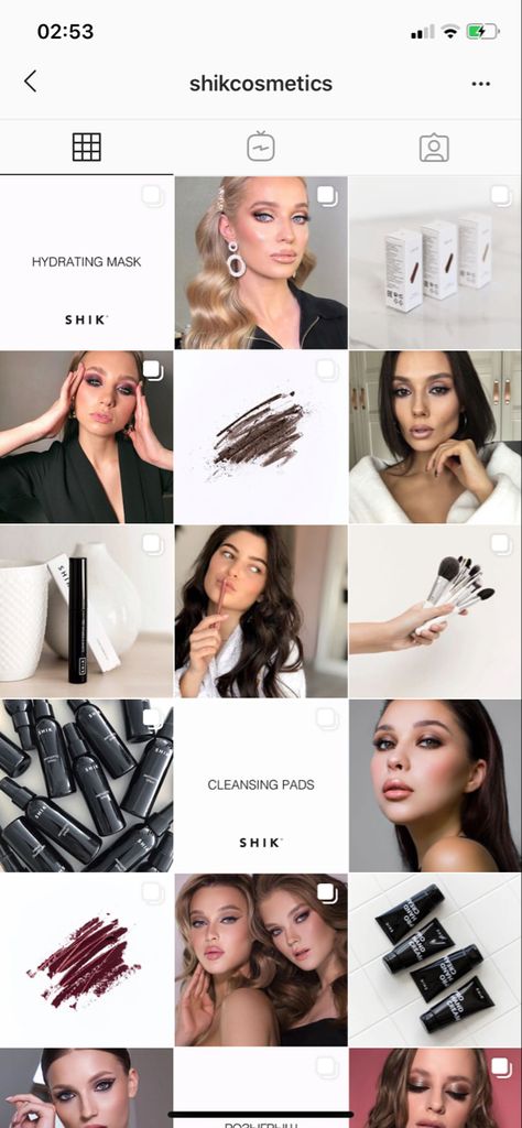 Instagram Feed Ideas Makeup, Makeup Artist Instagram Feed Layout, Makeup Studio Instagram Feed, Makeup Artist Feed Instagram, Make Up Artist Instagram Feed Ideas, Makeup Artist Ig Feed, Makeup Artist Aesthetic Instagram, Bridal Makeup Business, Makeup Artist Post Ideas