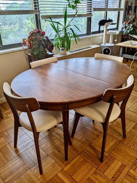 Dining Room Ideas Oval Table, Oval Dining Table Makeover, Oval Dinner Table, New Dining Table, Round Dinner Table, Mesa Oval, Dining Table Makeover, Bohemian Interiors, Luxury Furniture Sofa