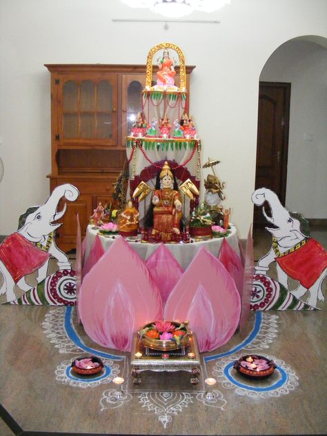 Golu Decoration Ideas, Ganpati Decoration Theme, New Art Deco, Ganesh Chaturthi Decoration, Thali Decoration Ideas, Chair Diy, Ganpati Decoration At Home, Ganapati Decoration, Decoration For Ganpati