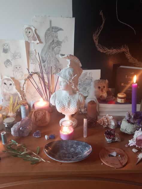 God Altar Ideas, Greek Altar Ideas, Altar For Athena, Selene Altar Ideas, Athena Alter Ideas, Greek God Alters, Hellenic Altar Ideas, Altar To Athena, Greek Witch Aesthetic