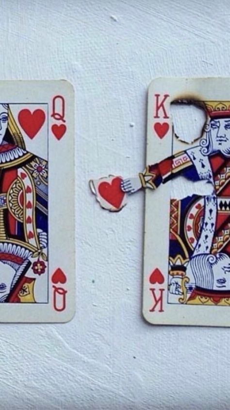 King And Queen, Heart Art, Queen Of Hearts, San Valentino, The King, Aesthetic Art, Diy Gifts, Heathers, Art Journal