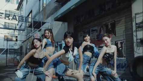 Kpop Mv Screenshots, Antifragile Mv, Antifragile Le Sserafim, Lesserafim Antifragile, Le Sserafim Antifragile, Kpop Mv, Iconic Women, Red Velvet, Kpop Girls