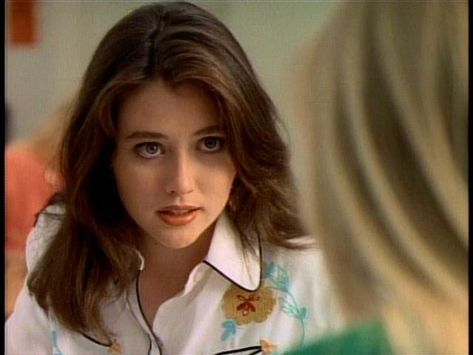 Shannon Dorothy, Childhood Crushes, Heathers Movie, Charmed Tv, Shannen Doherty, Beverly Hills 90210, Popular People, 1990s Fashion, 90s Aesthetic