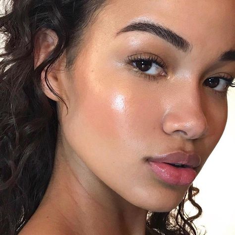 How To Contour Your Face, New Makeup Trends, Ideas De Maquillaje Natural, How To Contour, Makeup Tip, Glow Skin, Makeup Guide, The Everygirl, Natural Beauty Tips