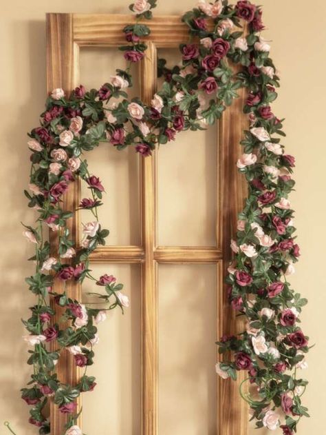 This vine will be used combined with ballons for the Circle Arch Vine Garden, Mom Decor, Artificial Vines, Summer Ball, Spa Room Decor, Ideas Navideñas, Hanging Vines, Vintage Ideas, Christmas Hanging Decorations