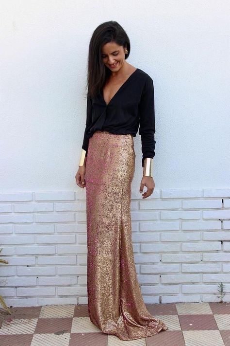 Long Sequin Skirt Outfit, Sequins Skirt Outfit, Gold Sequin Skirt Outfit, Skirt Outfits Dressy, Long Gold Skirt, Metallic Skirt Outfit, Sequin Skirt Outfit, Sequin Skirt Long, Maxi Sequin Skirt