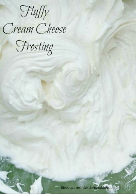 This is my favorite frosting recipe EVER. It is just that awesome. You NEED this frosting recipe in your recipe collection! It is creamy and fluffy and just amazing in every way! This recipe makes a lot of frosting. It will frost a 9 x 13 inch cake in a nice, thick layer and you will still have about a cup of frosting leftover. (Ever put leftover frosting between a couple of graham crackers? YUM!) Click through to download the free printable recipe! Frosting Without Cream Cheese, Fluffy Cream Cheese Frosting, Cheese Frosting Recipe, Fluffy Frosting, Carrot Cakes, Easy Frosting, Frosting Recipes Easy, Cream Cheese Frosting Recipe, Pumpkin Bars