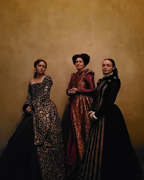 Isabella Brownson (@isabson) • Instagram photos and videos My Lady Jane Costumes, Jane Outfits, My Lady Jane, Tv Costume, Royal History, Tudor Era, Larp Costume, House Of Dragons, Fantasy Costumes