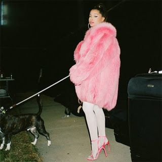 Celebrity Legs and Feet in Tights Pink Fur Jacket, Pinkie Promise, Pink Fur Coat, Beauty Branding, Campaign Shoot, Gold Fox, Ariana Grande Outfits, Ariana Grande Style, Ariana G