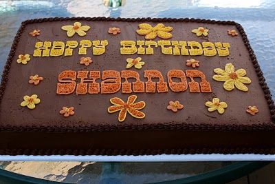 1970s Cake Ideas, 70s Theme Sheet Cake, 70s Cake Design, 70s Cake Ideas, 70s Cake, Party Munchies, 25th Bday, Rectangle Cake, 70th Birthday Cake