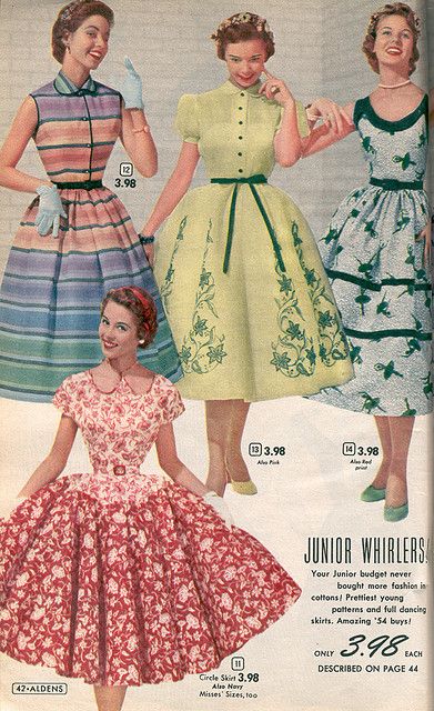 Aldens 1954 vintage fashion photo print ad models dress day casual party full skirt yellow floral white black lavender purple green stripe red drop waist sundress puff sleeves 50s era mid 1950 Fashion, Fifties Fashion, Vintage Dress Patterns, Fashion 1950s, Vestidos Vintage, 1950s Dress, 1960s Fashion, Moda Vintage, 60s Fashion