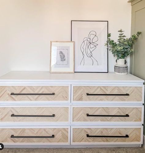 Must see how this Malm dresser upcycle was done with popsicle sticks Ikea Malm Drawers, Ikea Dresser Makeover, Amazing Ikea Hacks, Ikea Malm Dresser, Malm Dresser, Furniture Remodeling, Ikea Ideas, Ikea Furniture Hacks, Ikea Malm