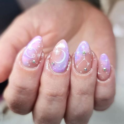 Astrological Nail Designs, Nail Designs Astrology, Astro Nail Art, Cancerian Nail Art, Cancerian Nails, Magical Nail Art, Birthday Nails For Cancers, Astrological Nails, Capricorn Nails Designs