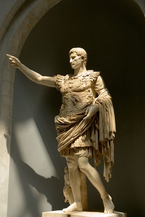 Augustus Statue, Roman Kings, Imperiul Roman, Emperor Augustus, Roman Statue, Classic Sculpture, Roman Sculpture, Ancient Sculpture, Roman History