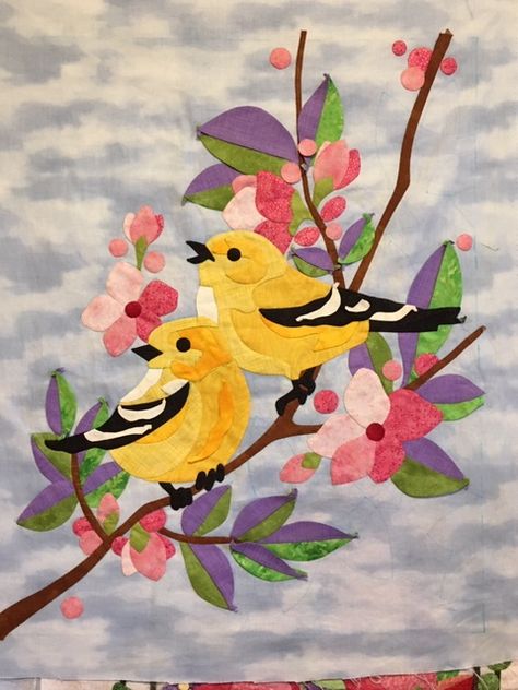 Simple Bird Applique | Making a quilt…..one stitch at a time. Wildlife Quilts, Bird Quilt Blocks, Making A Quilt, Flower Quilt Patterns, Patchwork Quilting Designs, Patterns Simple, Farm Quilt, Bird Applique, Applique Quilt Patterns