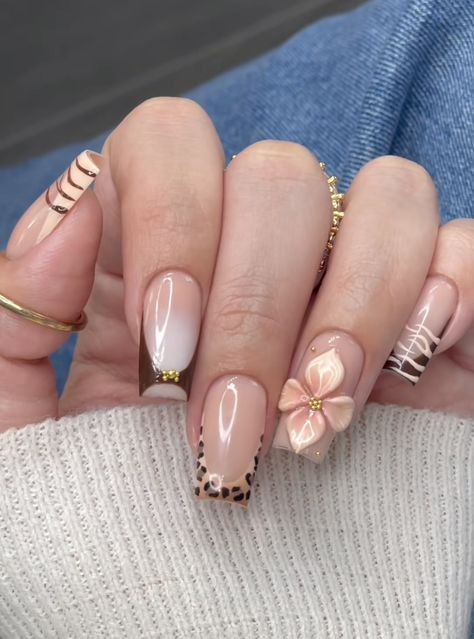 Brown Flower Nail Designs, Almond Nails Trendy Fall, Fall Inspo Nails 2024, Light Pink And Brown Nails, Fall Nails With Rhinestones Bling, Extra Fall Nails, Xs Square Nails, Natural Nail Designs Fall, Cute Fall French Tip Nails