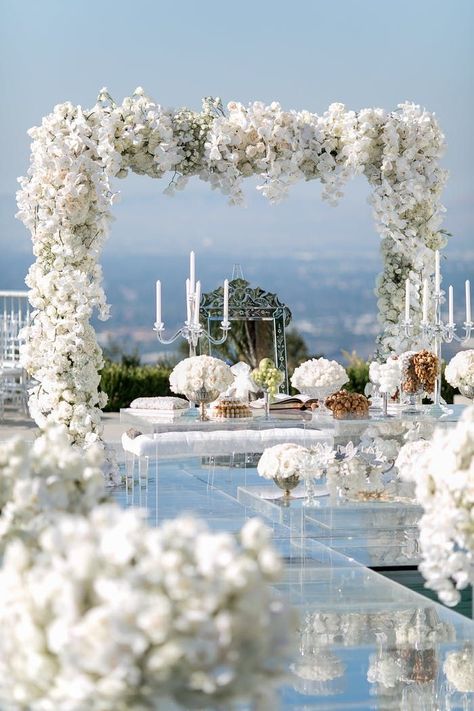 Hanging White Flowers, Hydrangea Wedding Arch, Outdoor Wedding Dinner, Small Round Tables, Alter Ideas, 2026 Wedding, Algarve Wedding, Decorate Wedding, White Wedding Arch