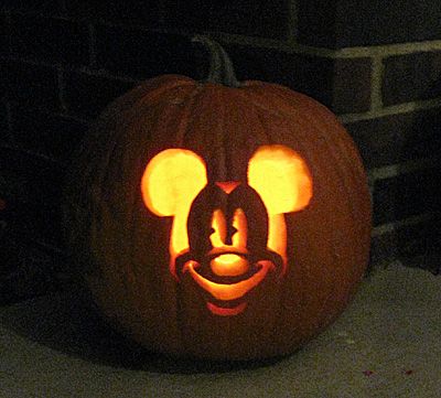 Mickey Pumpkin Carving Ideas, Mickey Mouse Pumpkin Carving, Halloween Mickey Mouse, Pumpkin Idea, Cute Pumpkin Carving, Mouse Pumpkin, Mickey Mouse Pumpkin, Mickey Pumpkin, Pumpkin Ideas