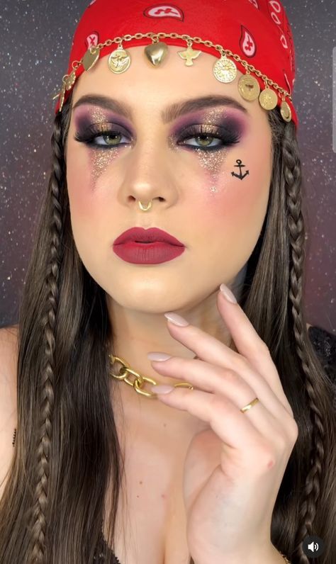 Pirate Glam Makeup, Pirate Themed Makeup, Pirate Queen Makeup, Lady Pirate Makeup, Pirate Women Makeup, Pirate Face Paint Women, Pirate Inspired Makeup, Make Up Pirate Woman, Pirate Eye Makeup