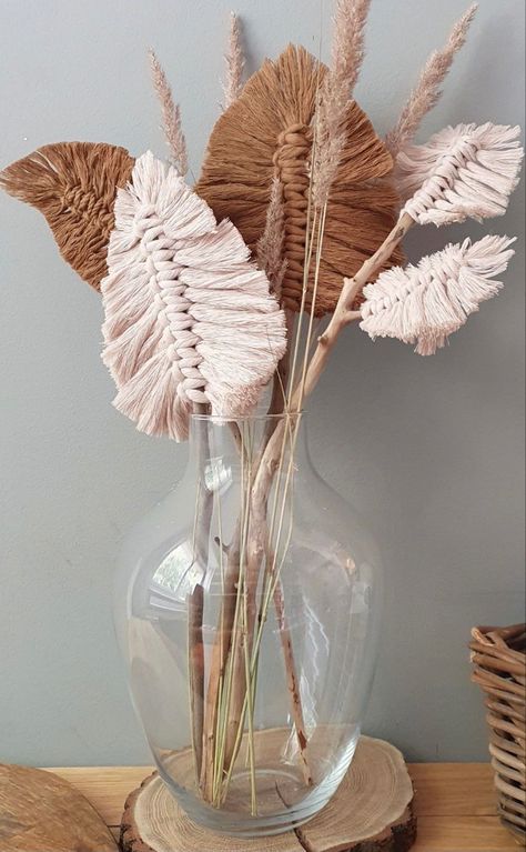 Drinks Smoothies, Feather Diy, Boho Crafts Diy, Makramee Diy, Diy Boho Decor, Macrame Wall Hanging Diy, Barbie Kitchen, Deco Boheme, Wall Hanging Diy