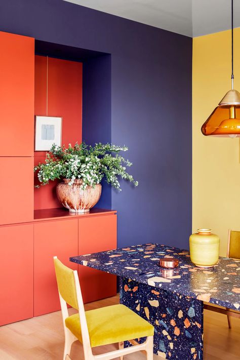 Colorful Walls, Trendy Apartment, Affordable Interior Design, Apartment Aesthetic, Color Harmony, Design Del Prodotto, Best Interior Design, World Of Color, Dining Room Design