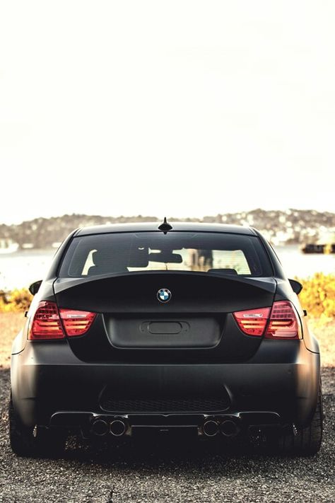 ℓιzzιє вσωєяѕ E90 Wallpaper, Bmw E90 Modified, E90 335i, Bmw M3 E90, E90 M3, Black Cars, Bmw Performance, Bmw Sport, Car Things