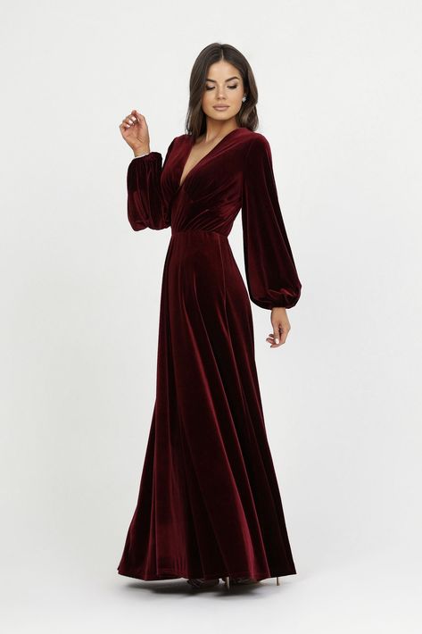 Tiered Dress Formal, Elegant Dress Long Sleeve, Elegant Dresses Long Sleeve, Elegant Dress Long, Velvet Long Dress, Evening Dress Wedding, Burgundy Velvet Dress, Fall Bridesmaid Dresses, Velvet Party Dress