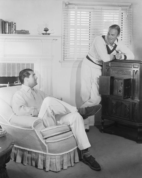 Cary Grant Randolph Scott, Gary Grant, Randolph Scott, Bert Stern, Malibu Beach House, Robert Mapplethorpe, Annie Leibovitz, Katharine Hepburn, James Franco