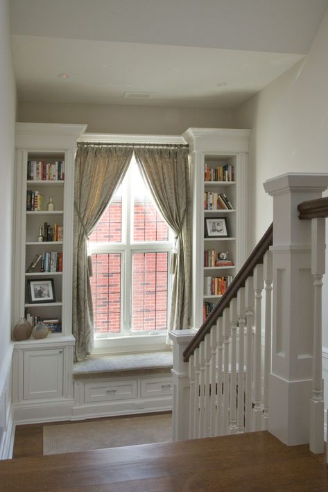 Bookshelves Window, تحت الدرج, Built In Window Seat, Stairs Window, Stairs Landing, Staircase Landing, Window Seat Design, Sims Inspiration, Building Stairs