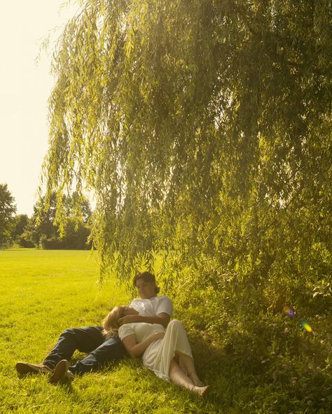 Gallivanting through the park🌞🌿🌲 #photographer #ontariophotographer #photography #ottawaphotographer #couplesphotography #couplesphotographer Willow Tree Couple Pictures, Couple Poses Garden, Willow Tree Engagement Photos, Fall Anniversary Photo Shoot, Couples Park Photoshoot, Tree Couple Pictures, Willow Tree Photoshoot, Whimsical Couple Photoshoot, Couple Park Photoshoot