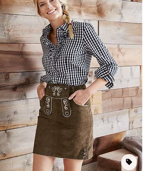 German Outfits Women, Oktoberfest Outfit Women, Oktoberfest Hairstyle, Octoberfest Outfits, Drindl Dress, Germany Outfits, Oktoberfest Outfits, German Dress Dirndl, German Costume