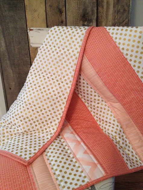 love these colors if it's a girl...Coral Baubles Baby Quilt Coral Gold Metallic by Nooches on Etsy Girl Quilts, Baby Sewing Projects, Strip Quilts, Girls Quilts, Easy Quilts, Baby Quilt