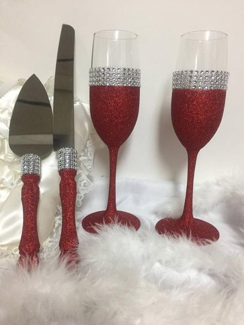 Red glitter cake server red toasting flutes champagne | Etsy Burgundy Party Decor, Red Glitter Cake, Wedding Centerpieces Diy Red, Champagne Flutes Wedding, Wine Glasses Wedding, Burgundy Party, Violet Colour, Glitter Wine Glasses, Diy Wine Glasses