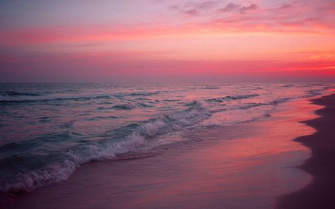 ahh beach & sunset :) Beach Aesthetic Horizontal, Wallpaper Pantai, 2023 Pedicure, Beach Wallpaper Iphone, Wallpaper Estetika, Beach Sunset Wallpaper, Scenic Wallpaper, Tumblr Backgrounds, Sunset Background