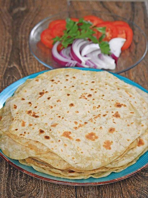 Yufka | Turkish Unleavened Flatbread - My Cooking Journey Turkish Flatbread Recipe, Turkish Flat Bread, Turkish Flatbread, Scottish Recipes, Flatbread Recipes, British Food, Middle Eastern Recipes, Gordon Ramsay, Wrap Recipes