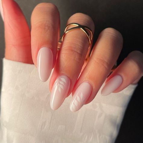 Nail Nail Designs, Nail Polish Ideas, Engagement Nails, Milky Nails, Subtle Nails, Polish Ideas, Casual Nails, Classic Nails, Cute Gel Nails