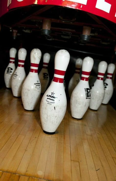 Bowling Photoshoot, Bowling Fashion, Bowling Aesthetic, Bowling Pictures, Bowling Equipment, Barou Shoei, Kickers Shoes, Bowling Tips, Bowling Gifts