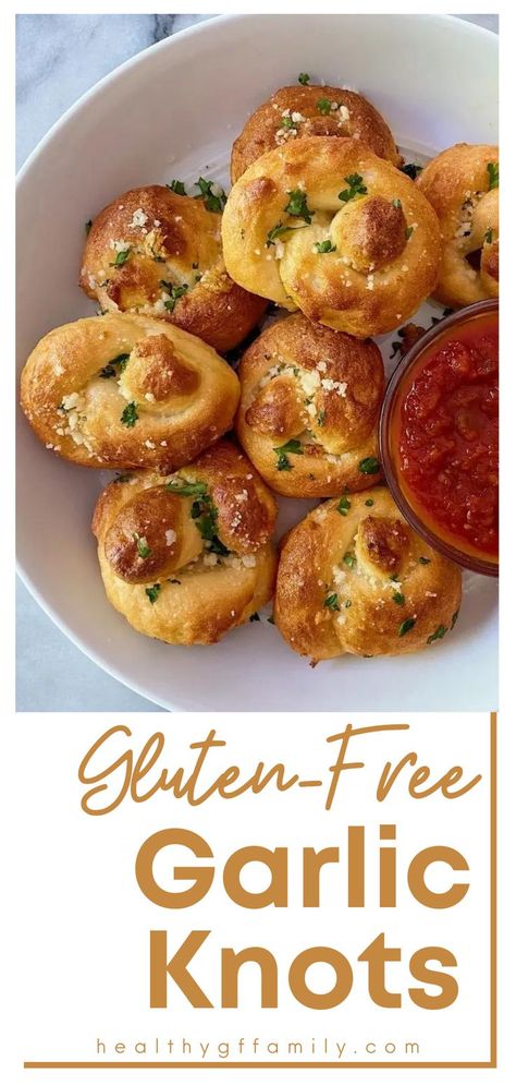 Gluten Free Garlic Bread, Gluten Free Dough, Gluten Free Sides, Gluten Free Appetizers, Garlic Knots, Pizza Shop, Gluten Free Living, Recipes Cake, Gluten Free Dairy Free Recipes