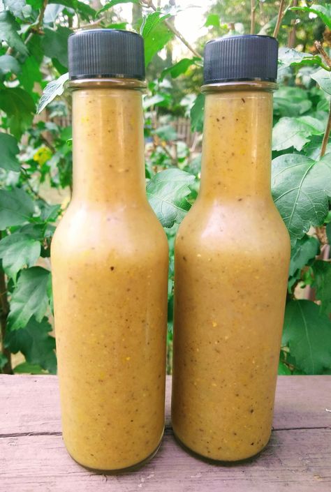 Caribbean Banana Ketchup Ketchup Recipes, Banana Curry, Banana Ketchup, Weird Ideas, Carribean Food, Jamaican Curry, Ketchup Recipe, Fermented Pickles, Healthy Probiotics