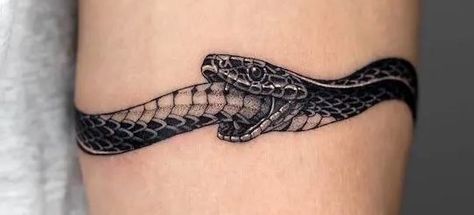 Snake Bicep Tattoo Women, Snake Band Tattoo, Wrap Around Snake, Bicep Tattoo Women, Floral Back Tattoos, Ouroboros Tattoo, Our Mindful Life, Tattoo Shoulder, Palm Tattoos