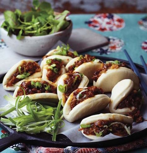 Korean Style Beef Brisket Beef Boa Buns, Korean Beef Brisket, Korean Brisket Recipes, Korean Beef Bao Buns, Bao Buns Recipe Beef, Bao Bun Filling Ideas, Asian Brisket, Bao Buns Filling, Beef Bao Buns