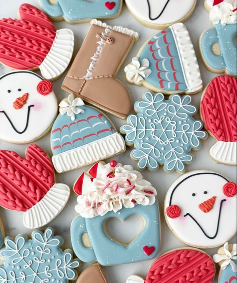 #cookies #winter Winter Cookies Decorated, Valentines Cookies Decorated Ideas, Valentine Cookies Decorated, Theme Cookies, Royal Iced Cookies, Chocolate Crafts, Cookie Craft, Iced Sugar Cookies, Winter Cookie