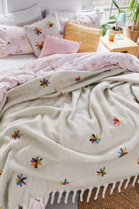 Curl up under a cosy throw blanket with super-cute embellished details. The soft knitted blanket comes in an extra-large size that's perfect for draping over your chill-out space, complete with tassel trims. Cotton Blankets Bedding, Floral Blanket, College Room, Sustainable Lifestyle, Bedroom Sofa, Sofa Throw, Cotton Blankets, Bedroom Inspo, Bed Throws